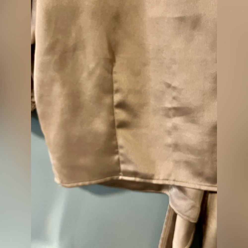 Abercrombie & Fitch satin crop tie blouse - Picture 6 of 7